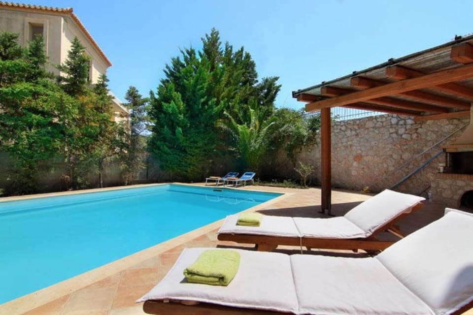 Swimming pool, Swimming pool
