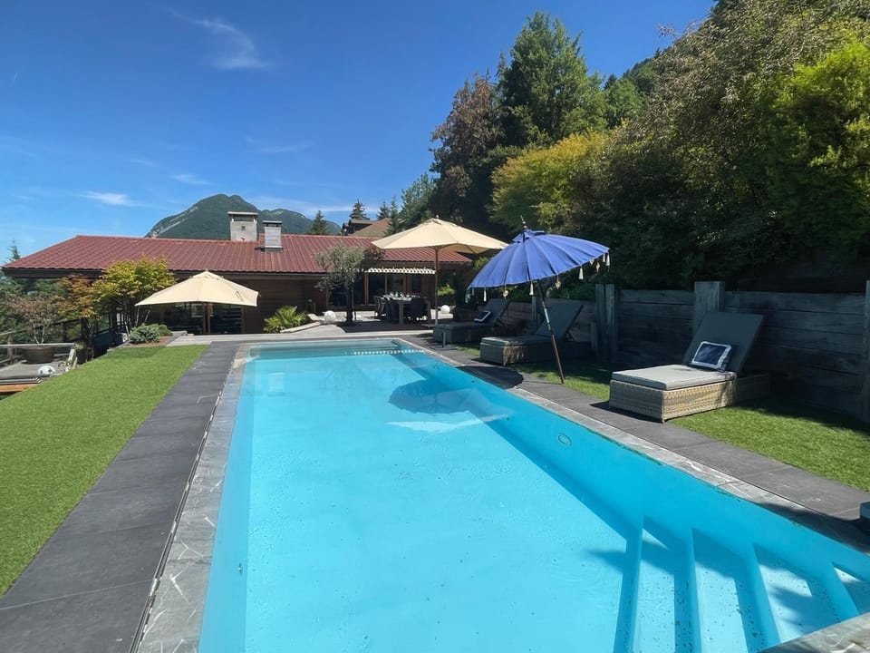 Lakeview Villa Villa in Talloires