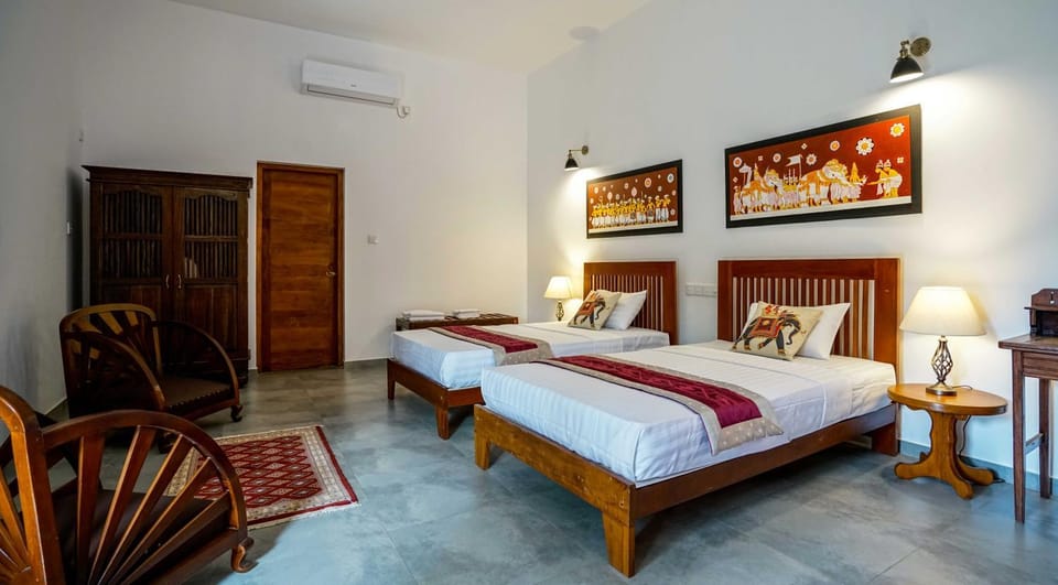 Photo of the whole room, Bedroom