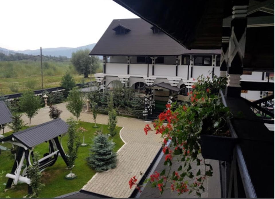Balcony/Terrace, Garden view