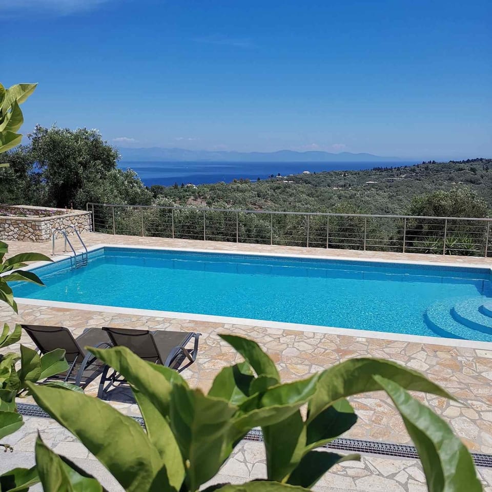 Natural landscape, Pool view, Sea view, Swimming pool, Swimming pool, sunbed