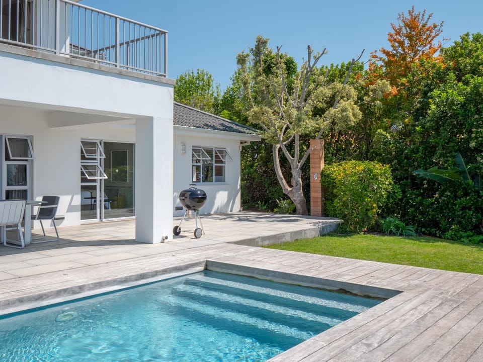 BBQ facilities, Swimming pool