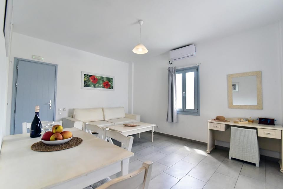 Thomas Apartments in Katapola Apartment in Decentralized Administration of the Aegean