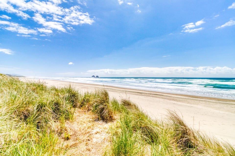 Park Place & Boardwalk House in Rockaway Beach