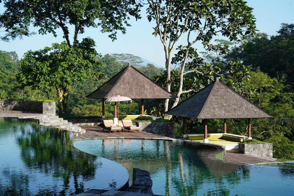 Property building, Pool view, Swimming pool, Breakfast