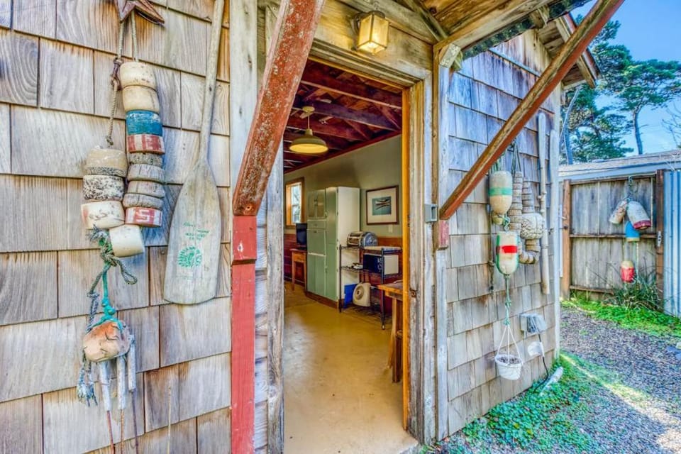 Fisherman's Cottage House in Oregon