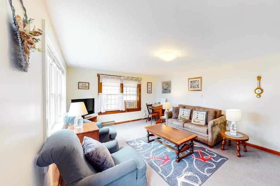 Nauset Beach Buddy House in Orleans