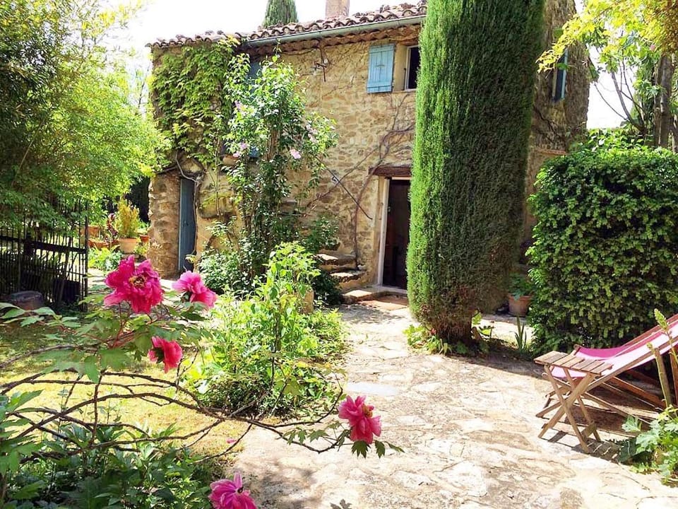 Property building, Spring, Garden, Garden view