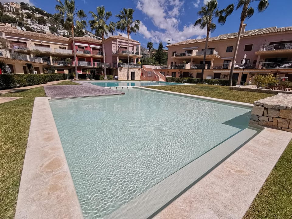 Garden, Swimming pool, Swimming pool