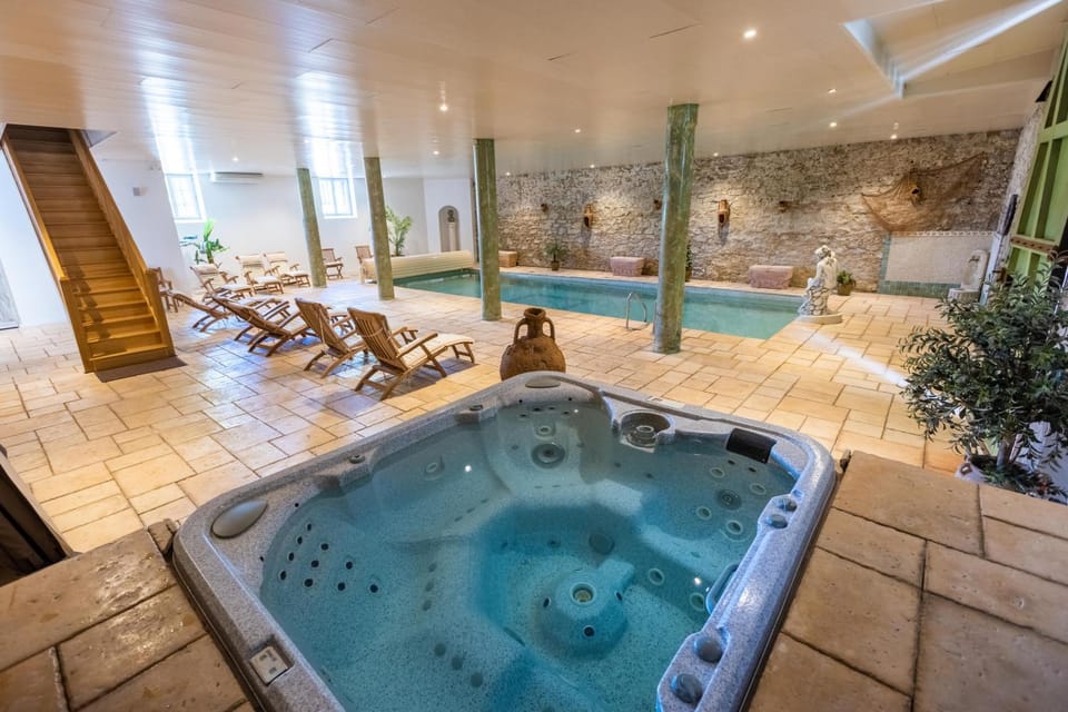 Hot Tub, Spa and wellness centre/facilities
