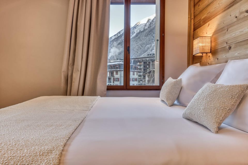 Bed, Natural landscape, Bedroom, Mountain view