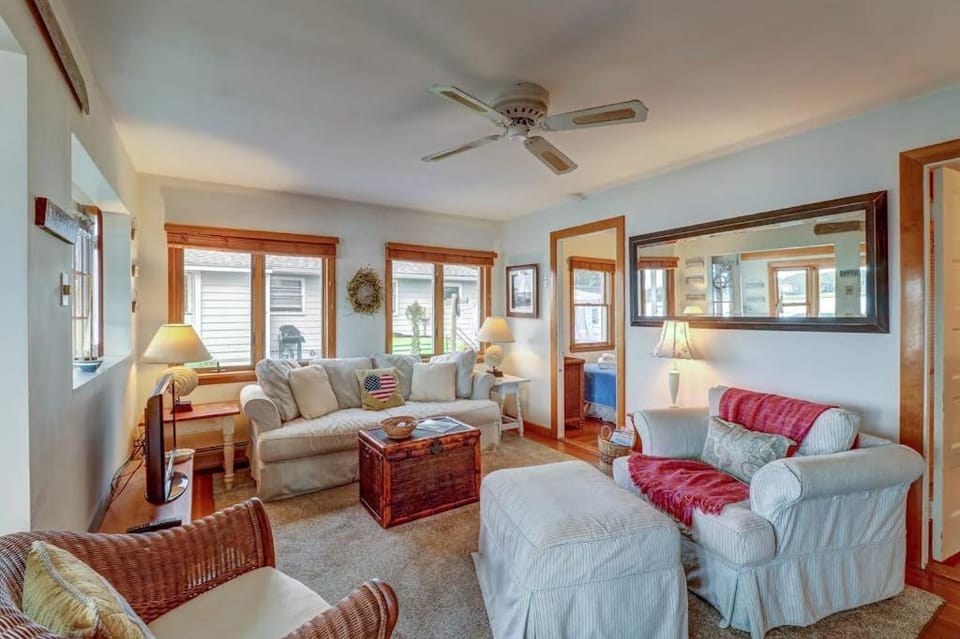 A Slice of Heaven in Falmouth House in Falmouth