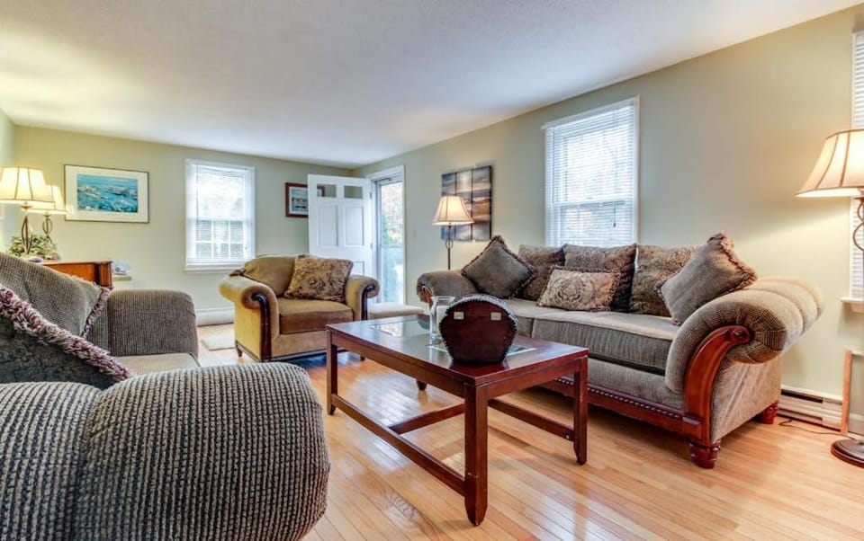 Island Sanctuary House in Tisbury