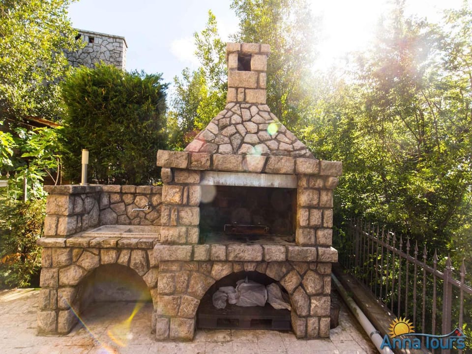 Summer, BBQ facilities