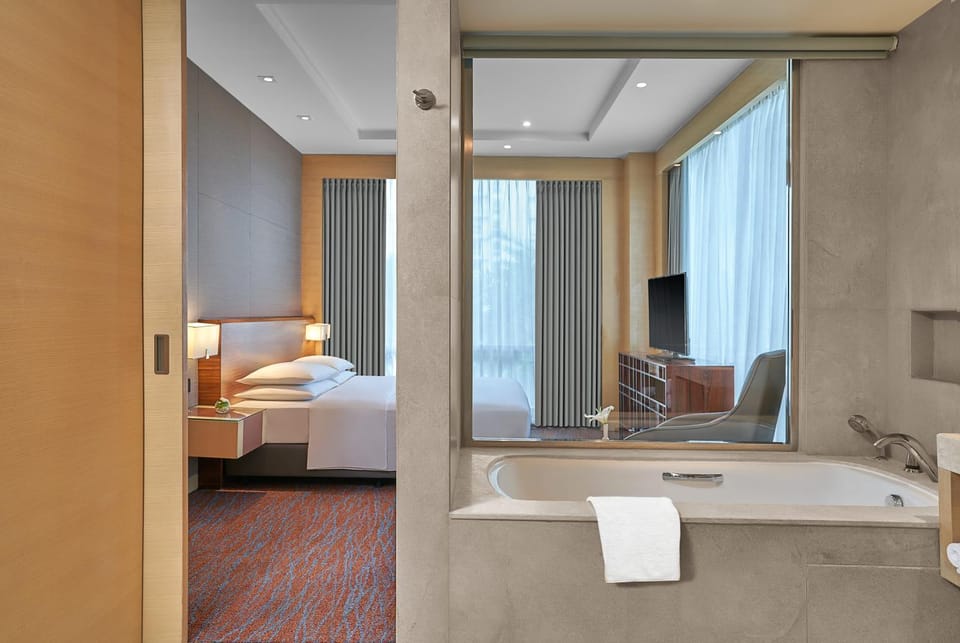 Hyatt Regency Lucknow Gomti Nagar Hotel in Lucknow