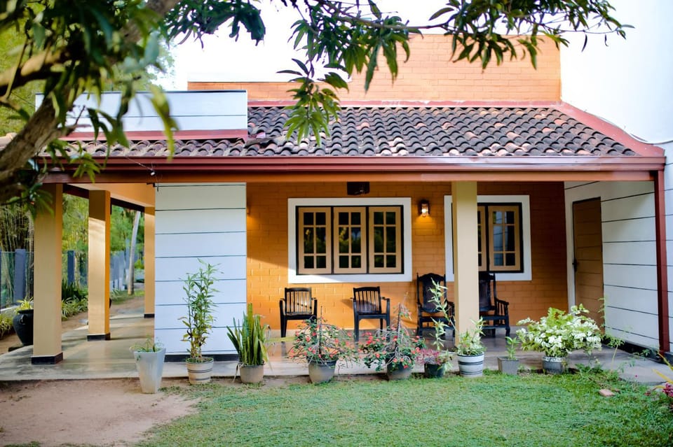 Property building, Day, Seating area