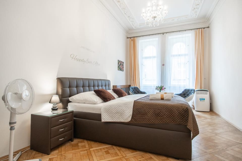 Prague Palace - Wenceslas Square Bed and Breakfast in Prague