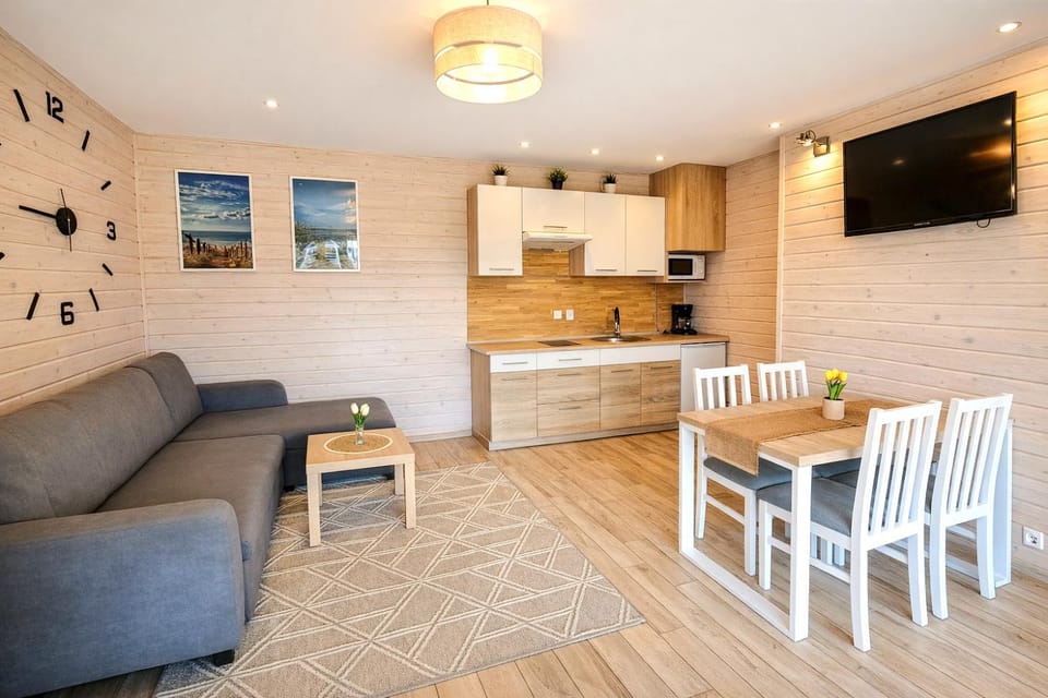 Kitchen or kitchenette, Living room, Seating area, oven, pet friendly, stove