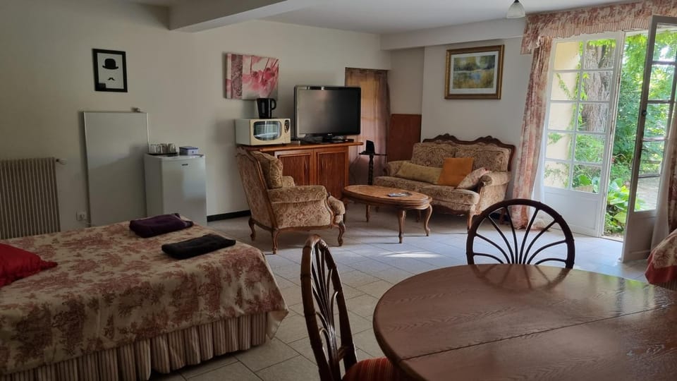 Chambre Romantique Bed and Breakfast in Occitanie