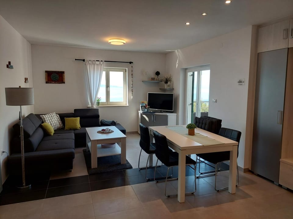 Gavza Sky View Apartment Apartment in Cres