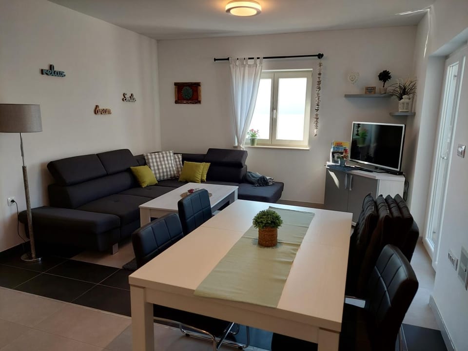 Gavza Sky View Apartment Apartment in Cres