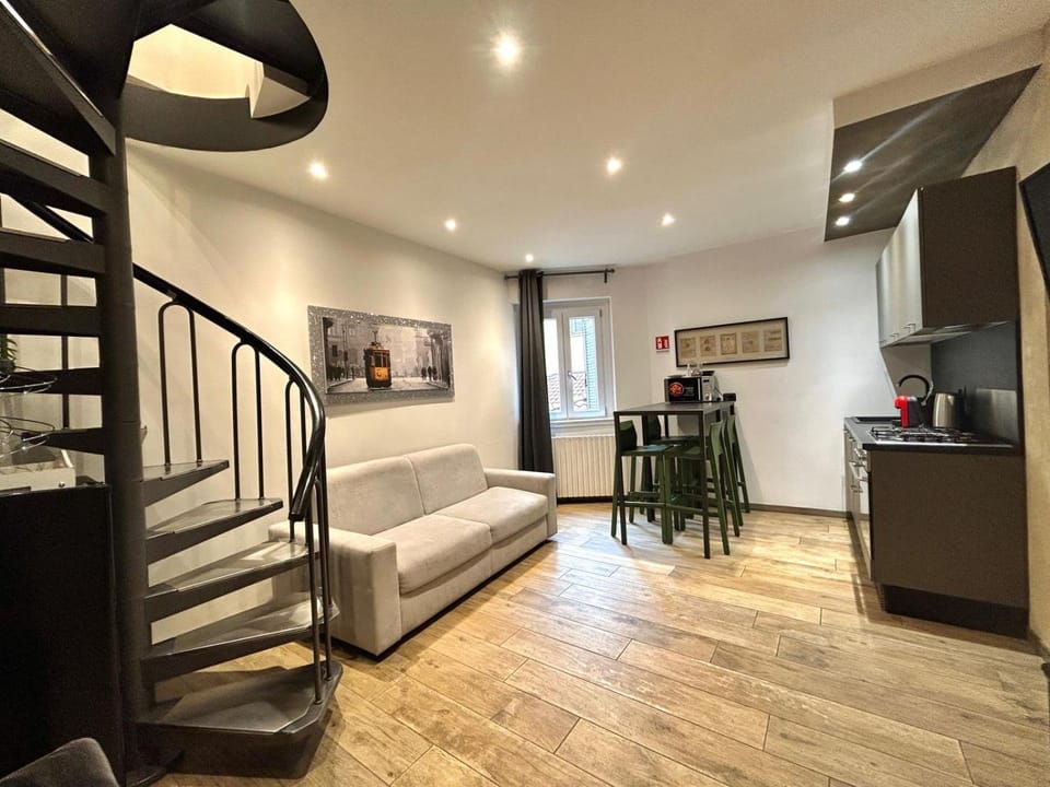 Leonardo Duplex Apartment Apartment in Milan