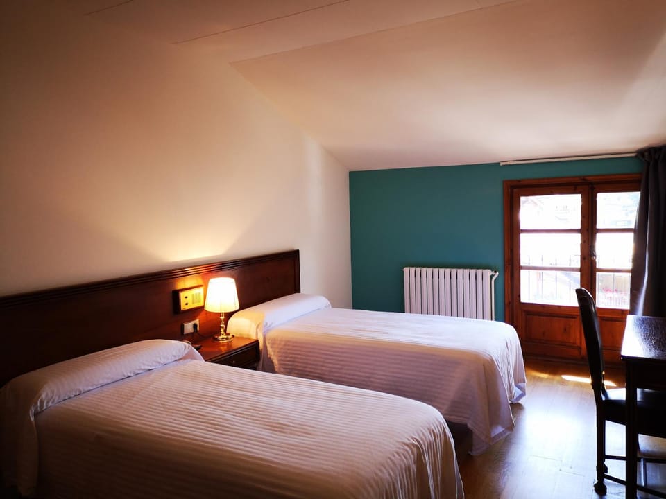Bathroom, Photo of the whole room, Bedroom, Bath