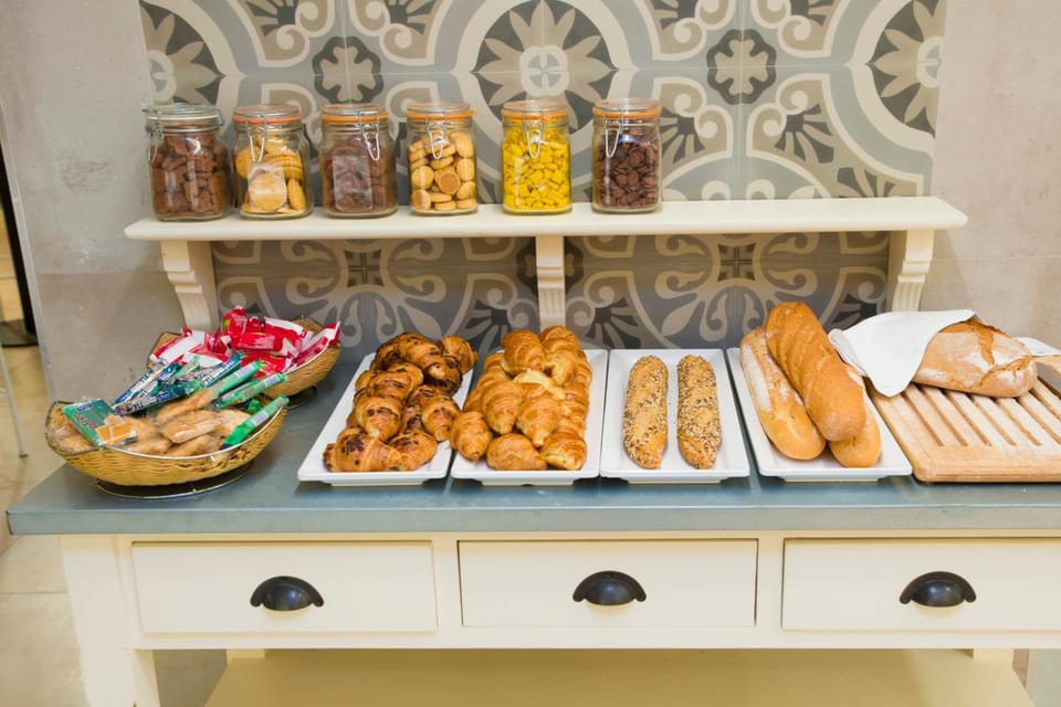 Food and drinks, Food, Breakfast, Buffet breakfast