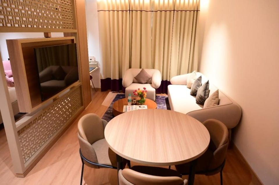 Royalton Hyderabad Abids Hotel in Hyderabad