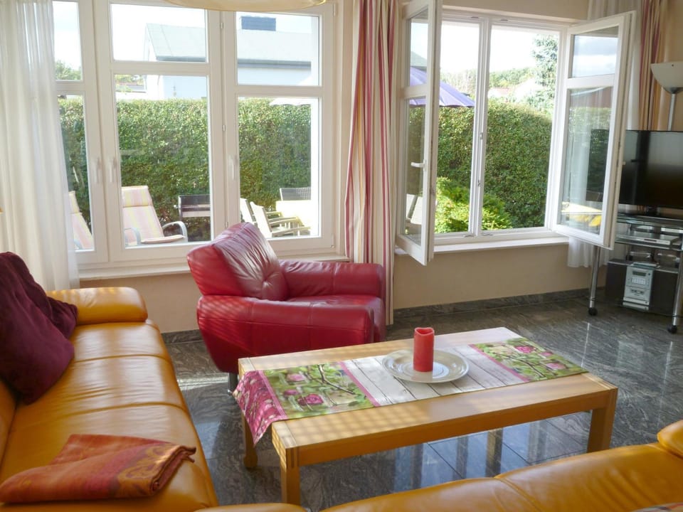 Living room, Seating area, Garden view