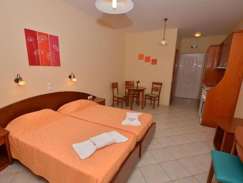 Kosmos Hotel Apartment hotel in Corfu, Greece