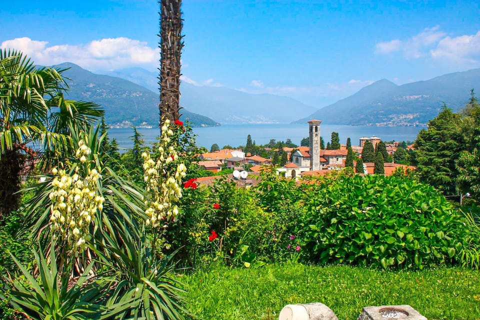 Facade/entrance, Garden, Lake view, Mountain view