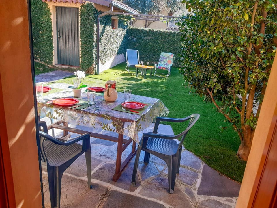 Garden, Balcony/Terrace
