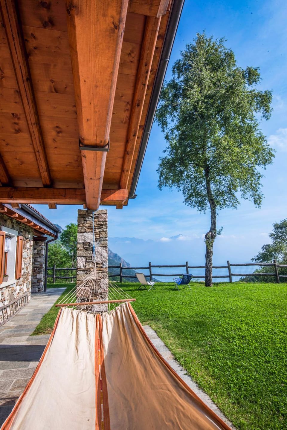 Garden, Balcony/Terrace, Mountain view