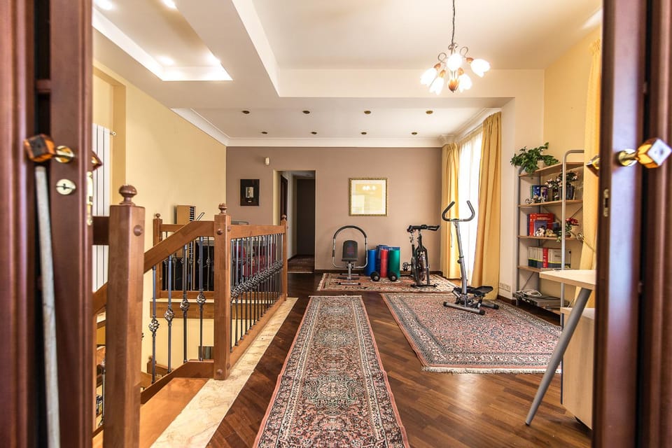 Living room, Fitness centre/facilities