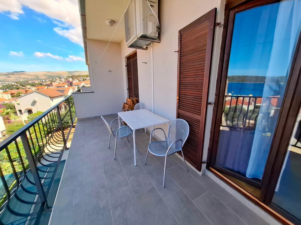 Lu-Do Apartments Apartment in Okrug Gornji