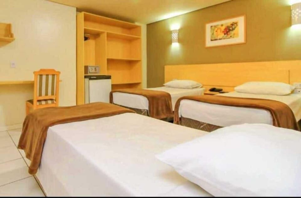 Bed, Photo of the whole room, Bedroom, minibar, safe, wardrobe