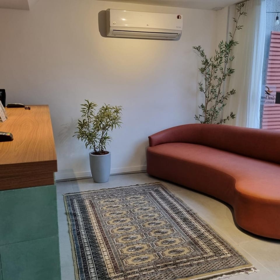 Living room, Seating area, air conditioner