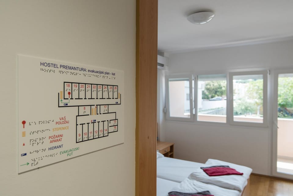 Floor plan, Bedroom