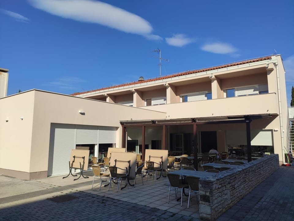Property building, Patio, Lounge or bar