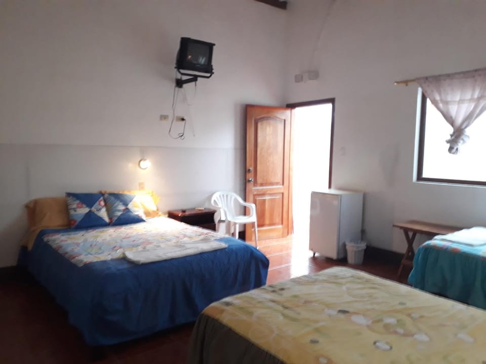 Hospedaje Mother Fanny Bed and Breakfast in Isabela Island