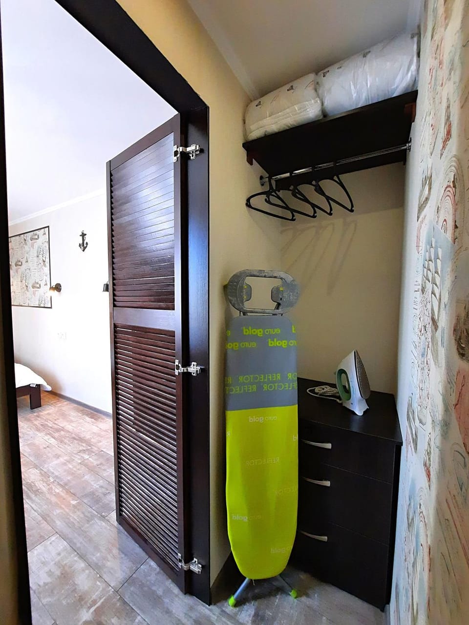 Kitchen or kitchenette, furniture, minibar, oven, wardrobe
