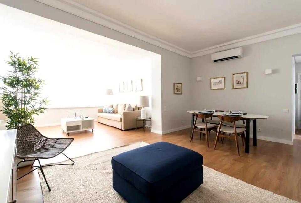 Elegant and bright apartment in Estoril Apartment in Estoril