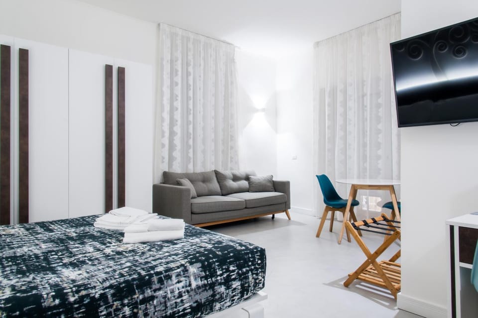TV and multimedia, Photo of the whole room