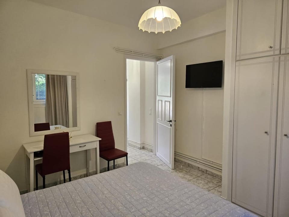 Apartments MARGARITA Kaizer Bridge Apartment in Corfu, Greece