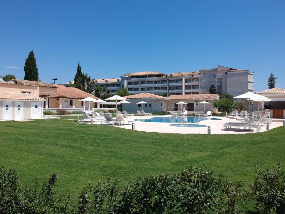 Garden view, Pool view, Swimming pool