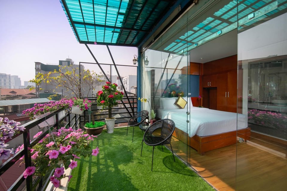 View (from property/room), Balcony/Terrace