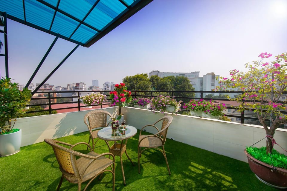 View (from property/room), Balcony/Terrace