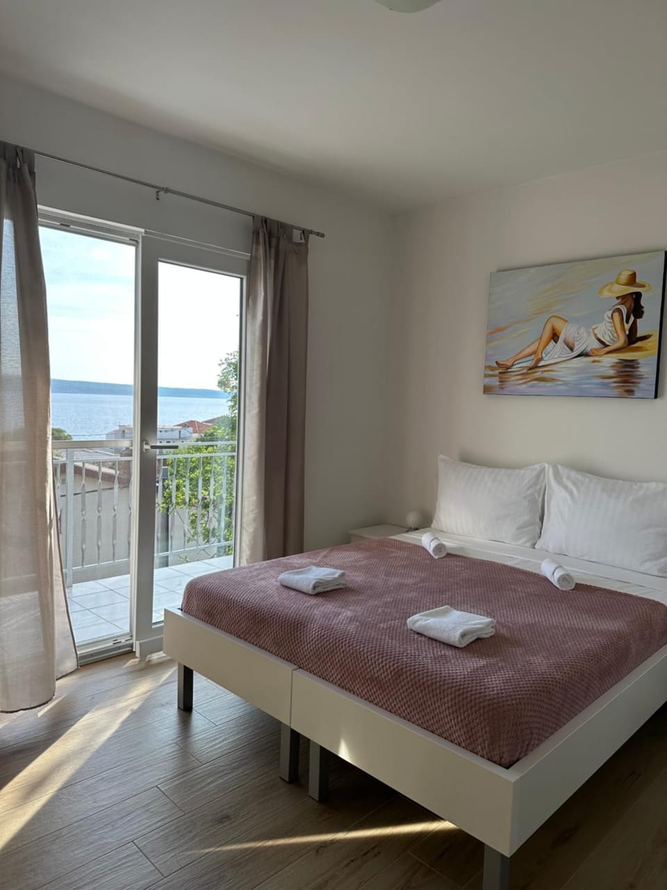 Bed, View (from property/room), Balcony/Terrace, Photo of the whole room, Bedroom