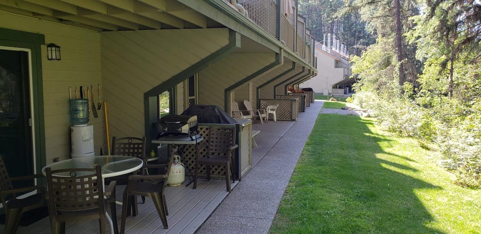 Property building, Natural landscape